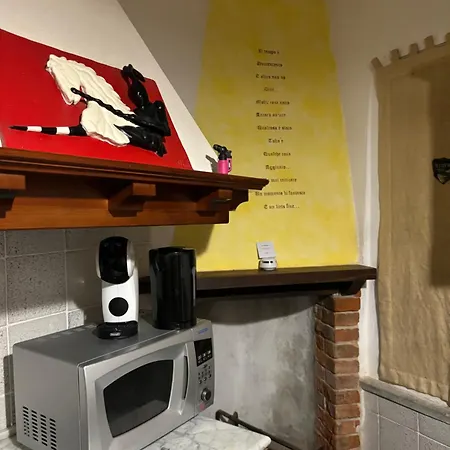 Un Piccolo Castello Medioevale Vicino 5 Terre Villa Giucano