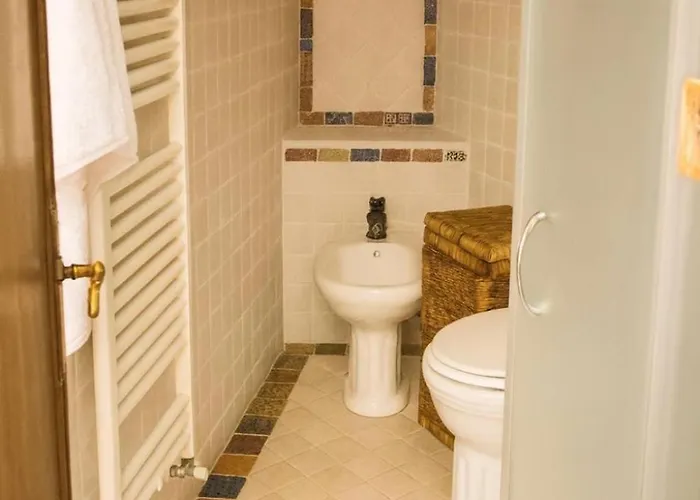 Un Piccolo Castello Medioevale Vicino 5 Terre Willa